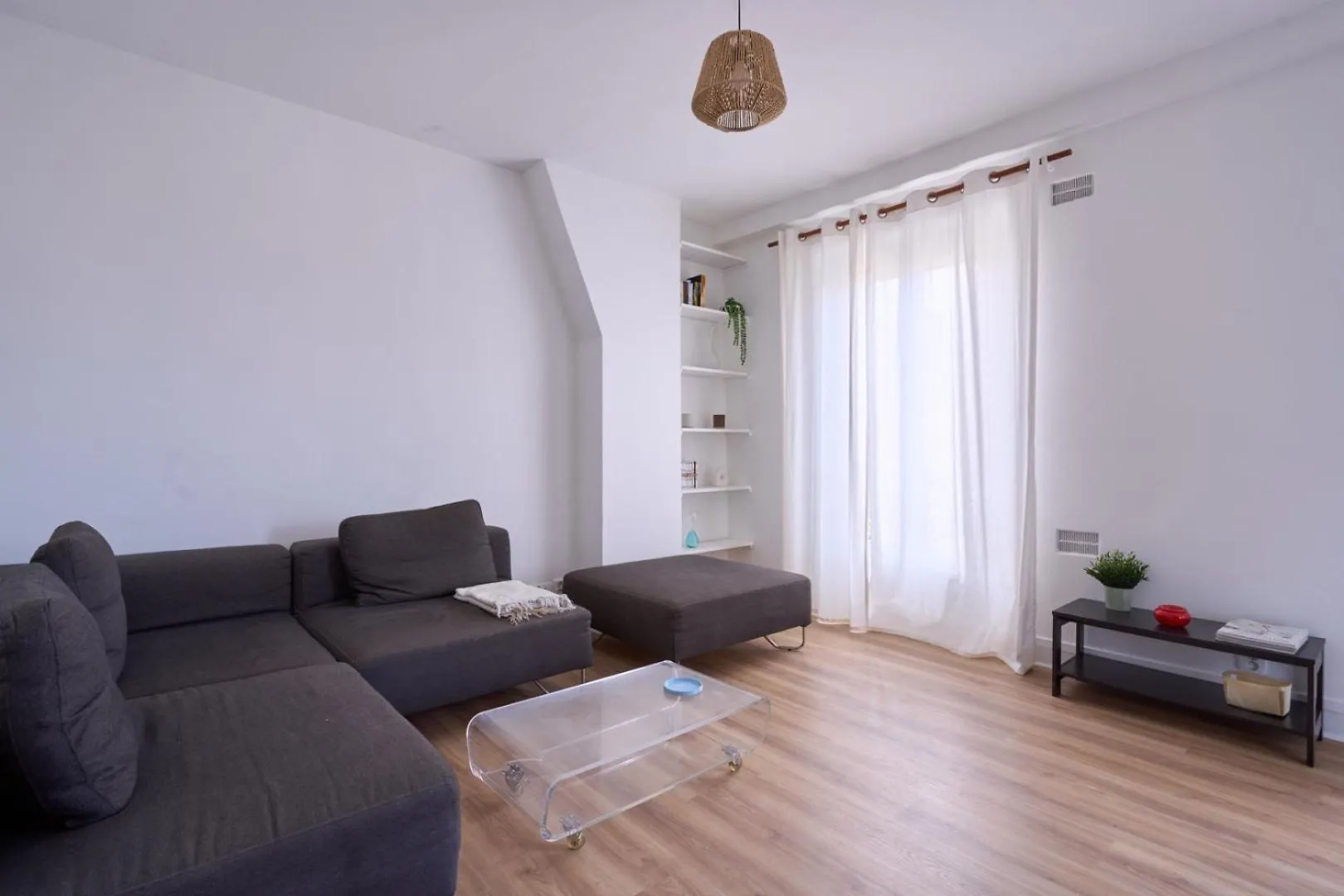 Bright 1Br Parisian Retreat Italy Square | By Airnest Διαμέρισμα Γαλλία